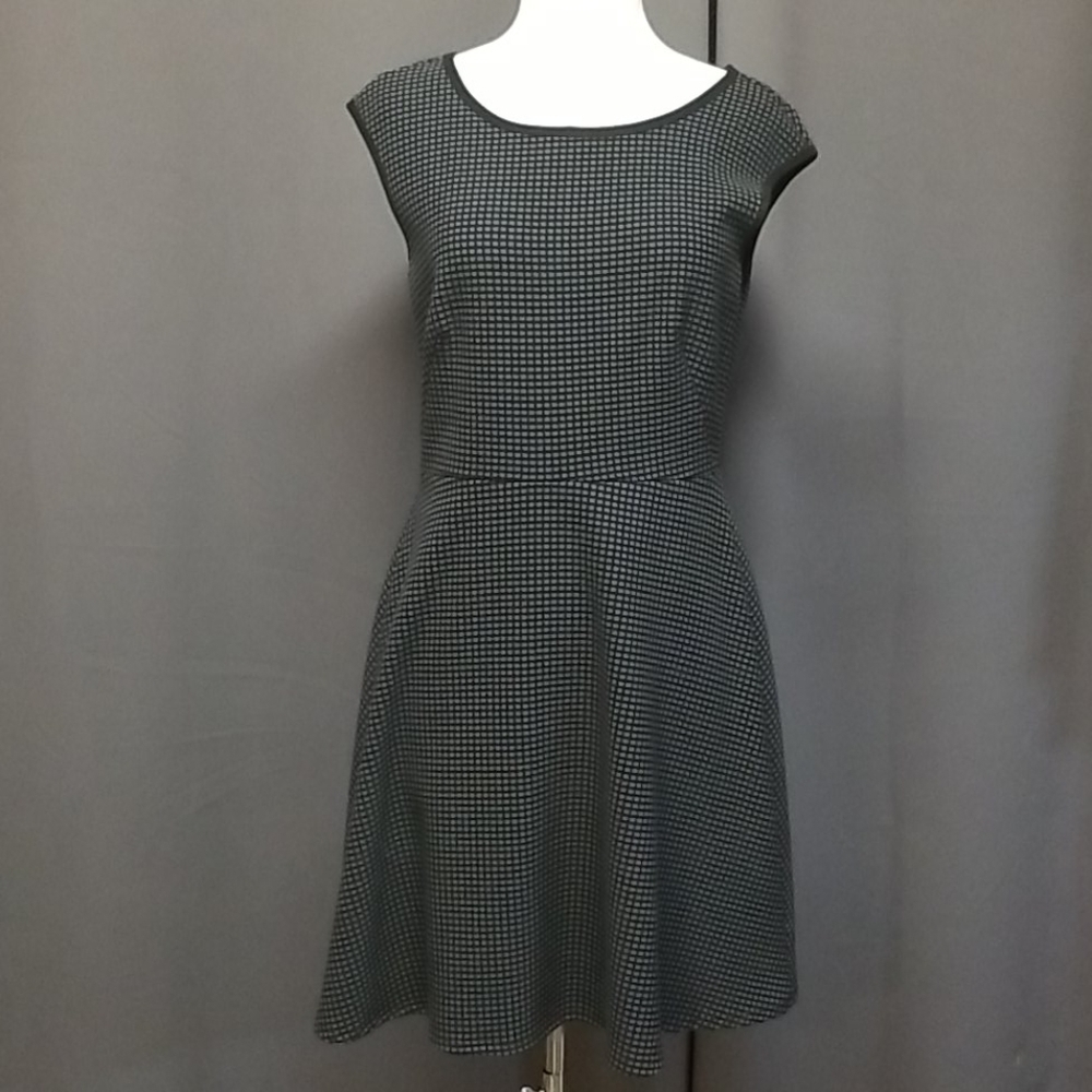 Bailey 44 Black Gray Dot Sleeveless Skater Dress M